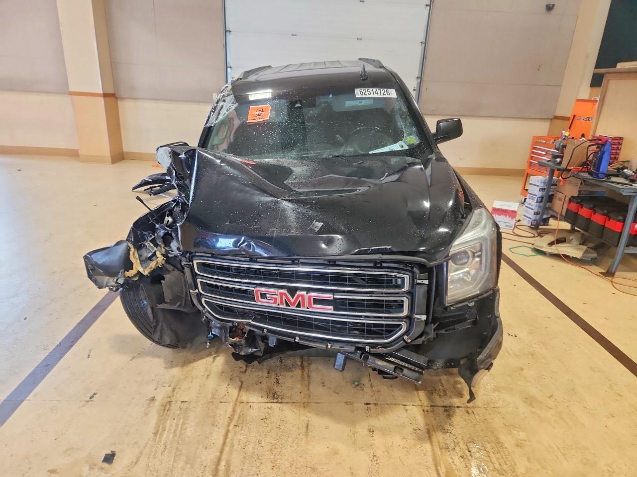 2016 GMC YUKON XL K1500 SLT — Фото 5 из 13