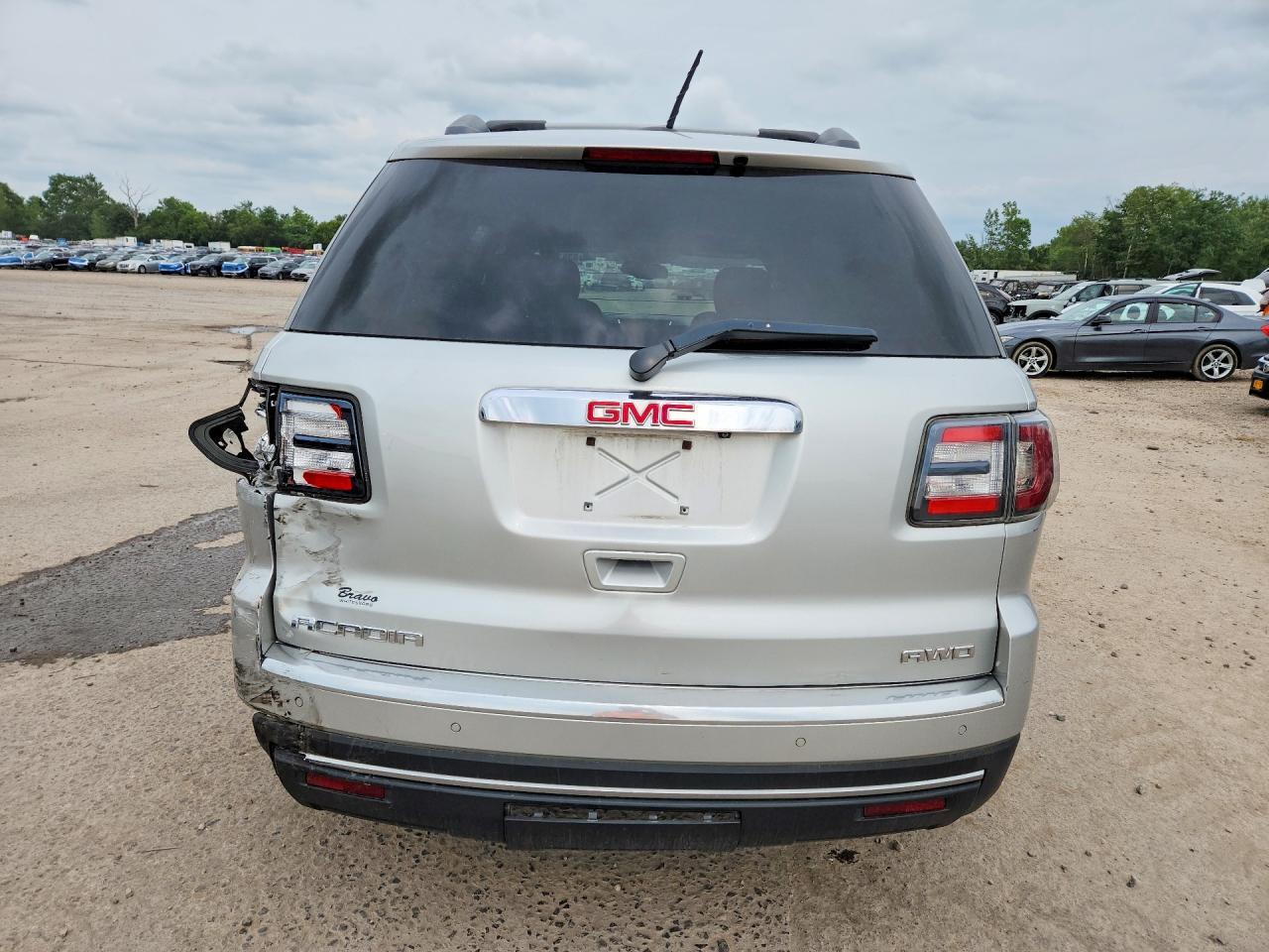 2016 GMC ACADIA SLE — Фото 6 из 13