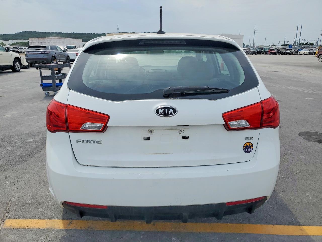 2012 KIA FORTE EX — Фото 6 из 12