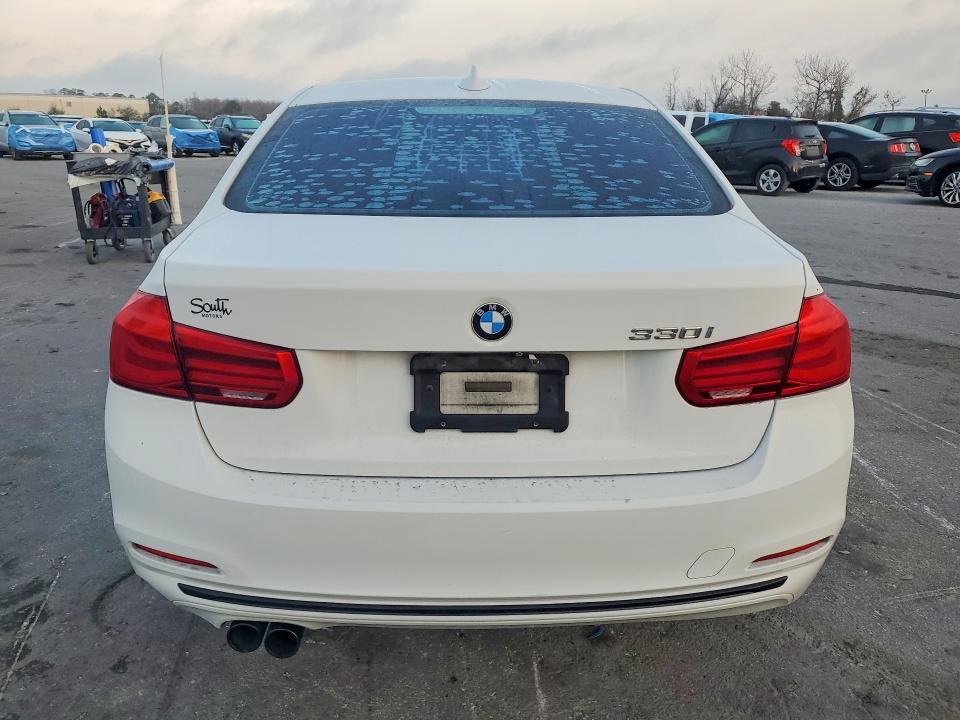 2018 BMW 330 I — Фото 6 из 12