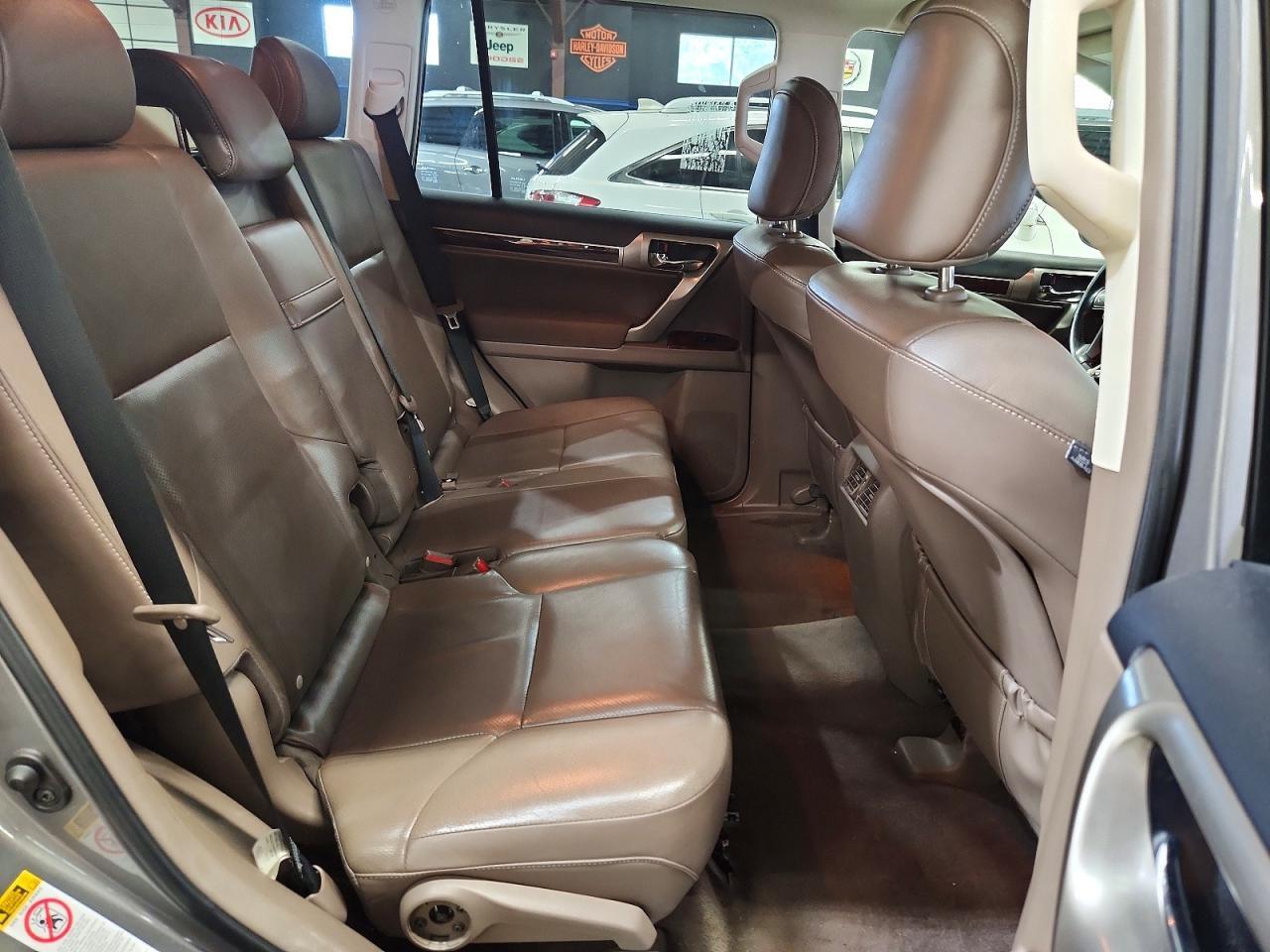 2012 LEXUS GX 460 — Фото 11 из 13