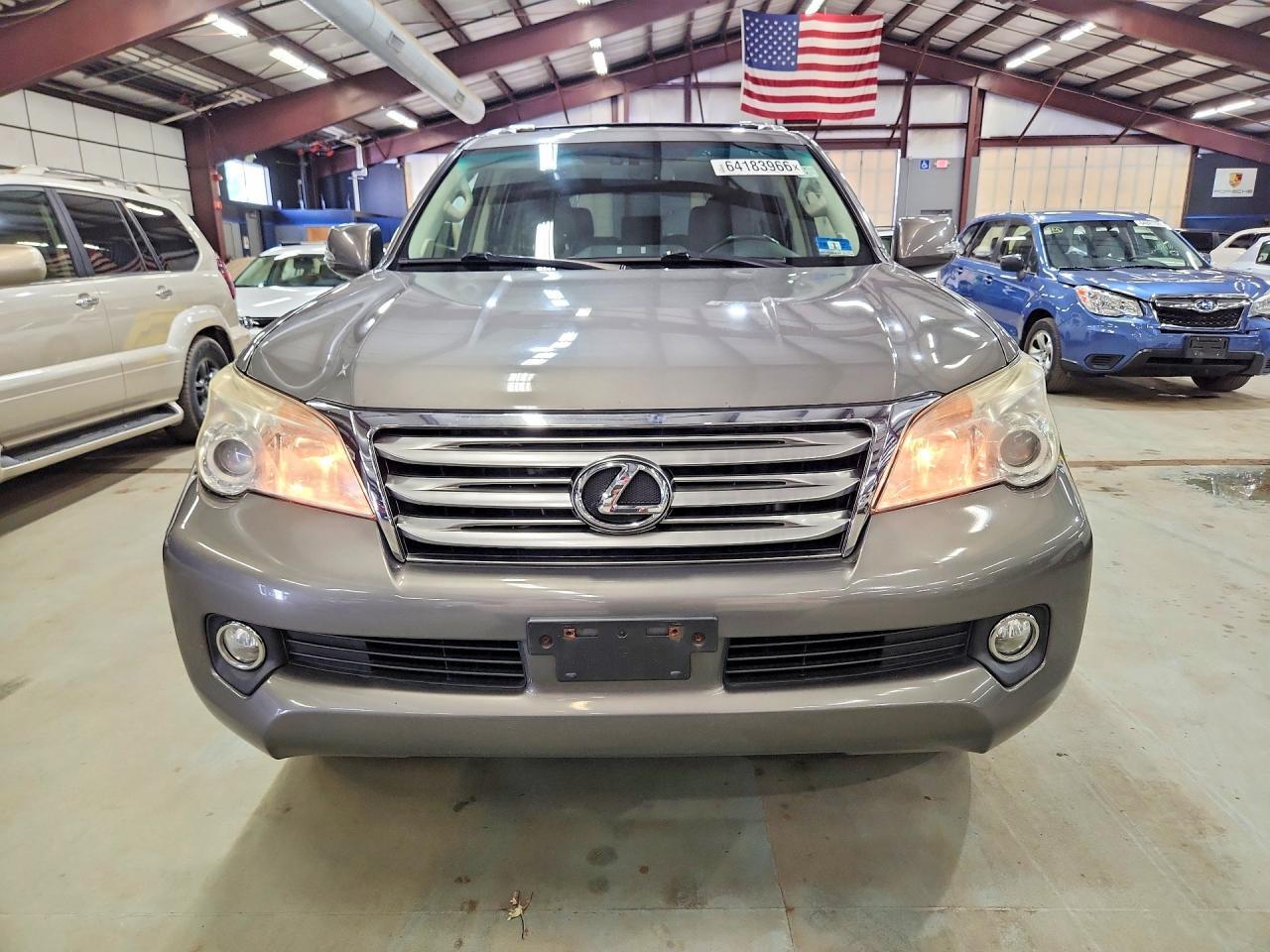 2012 LEXUS GX 460 — Фото 5 из 13