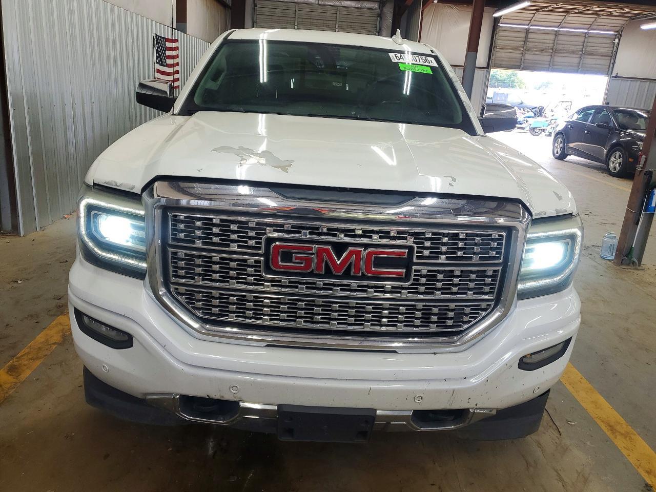 2016 GMC SIERRA K1500 DENALI — Фото 5 из 12