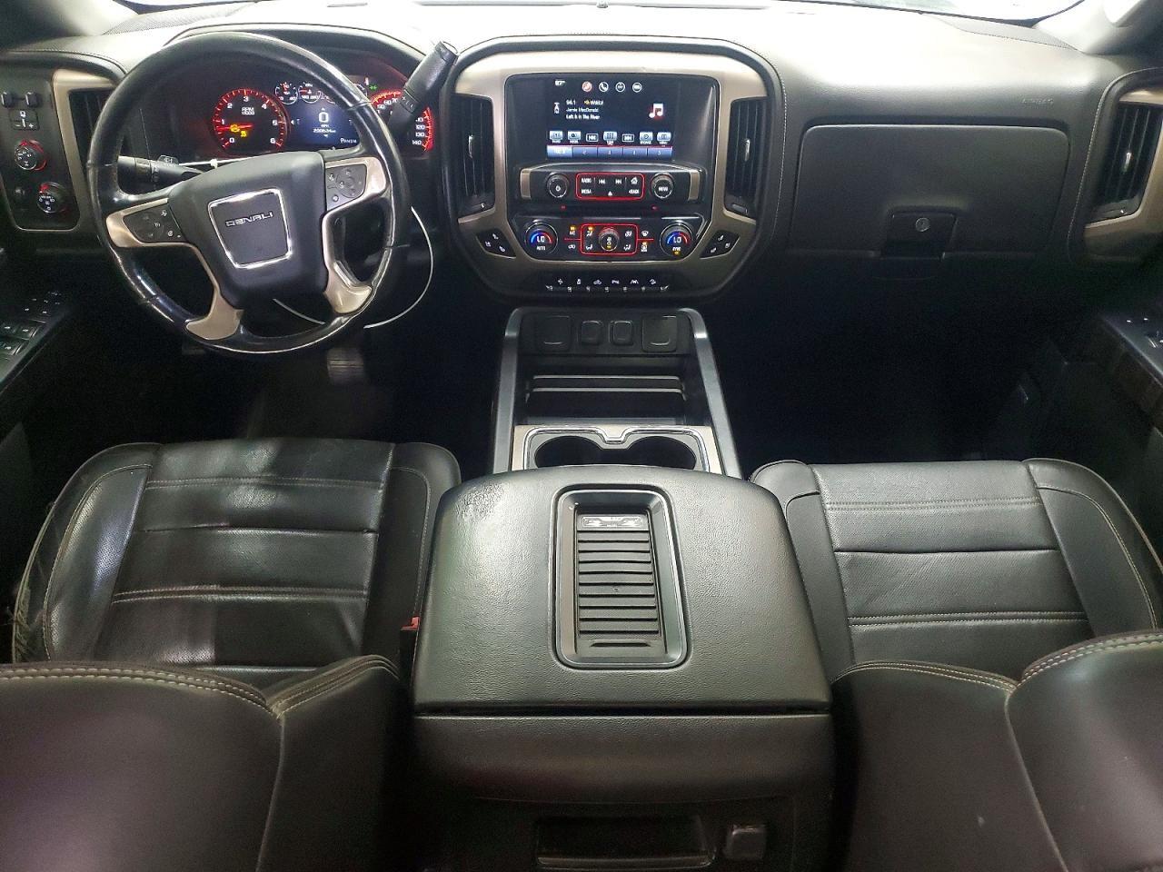 2016 GMC SIERRA K1500 DENALI — Фото 8 из 12