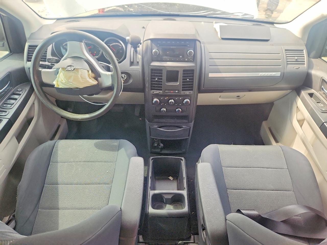 2009 DODGE GRAND CARAVAN SE — Фото 8 из 14