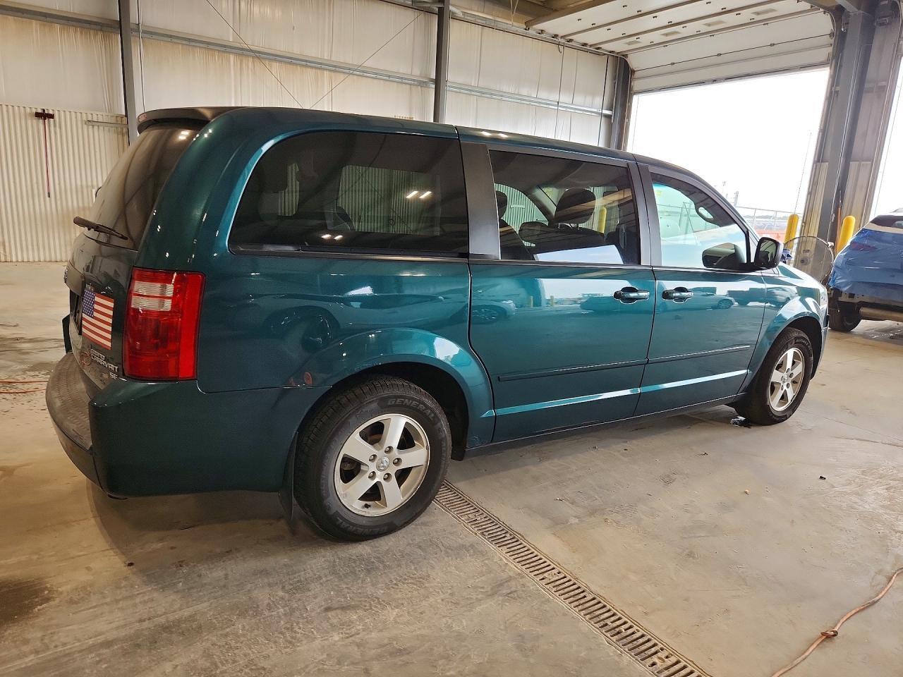 2009 DODGE GRAND CARAVAN SE — Фото 3 из 13