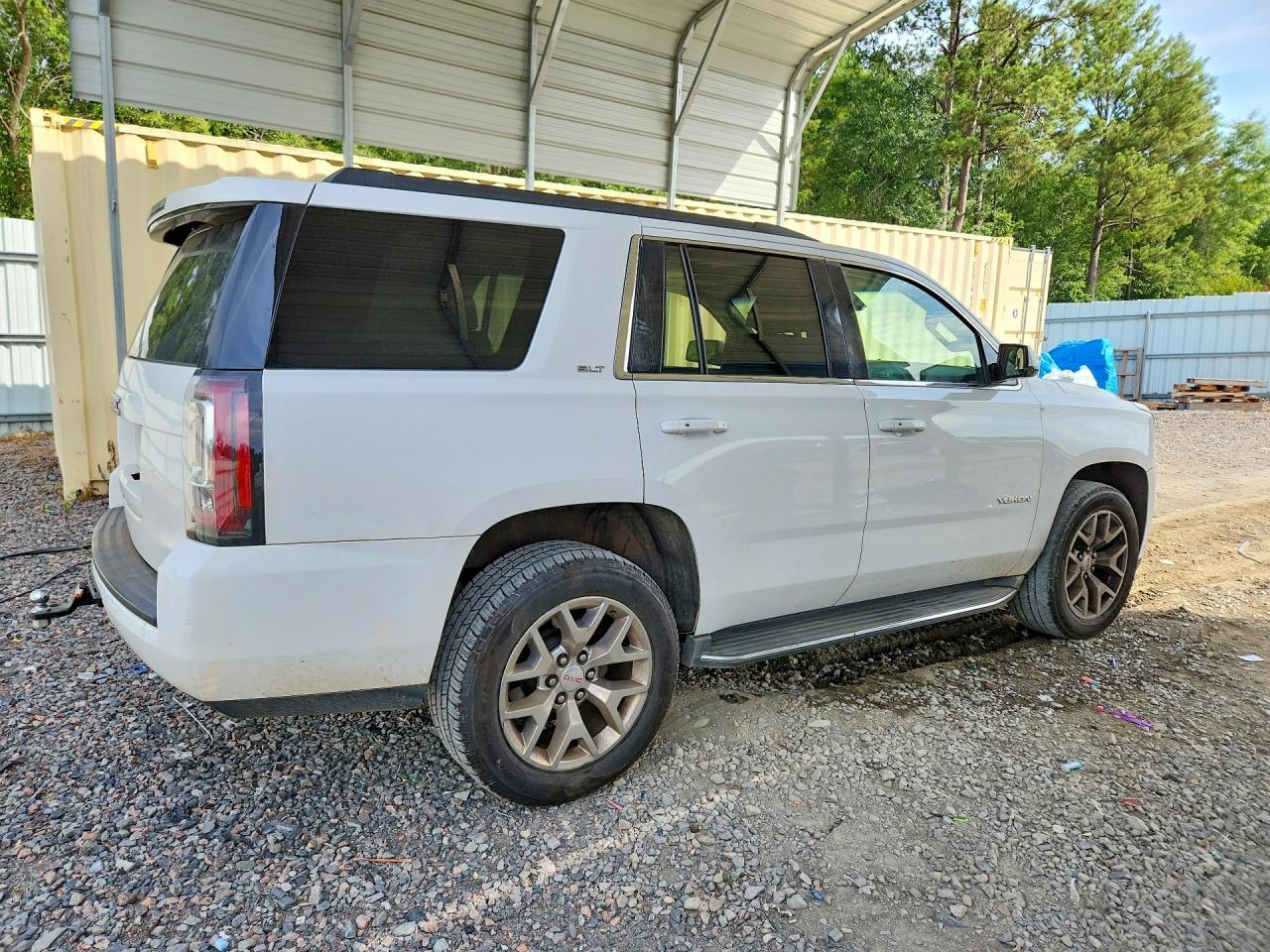 2016 GMC YUKON SLT — Фото 3 из 13