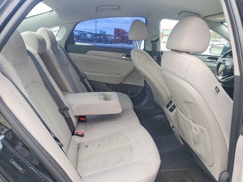 5NPE34AF1JH710990 2018 HYUNDAI SONATA photo no. 10