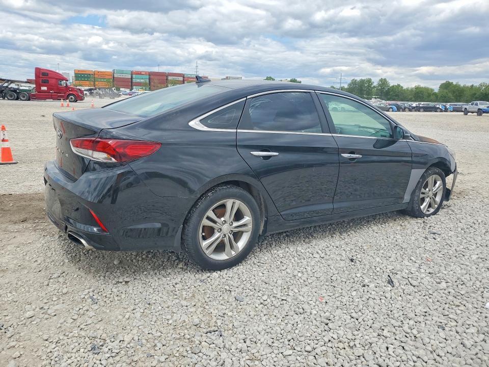 5NPE34AF1JH710990 2018 HYUNDAI SONATA photo no. 3