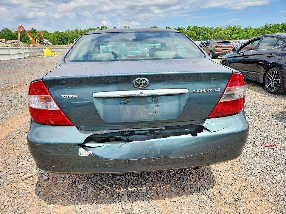 2002 TOYOTA CAMRY LE — Фото 6 из 12