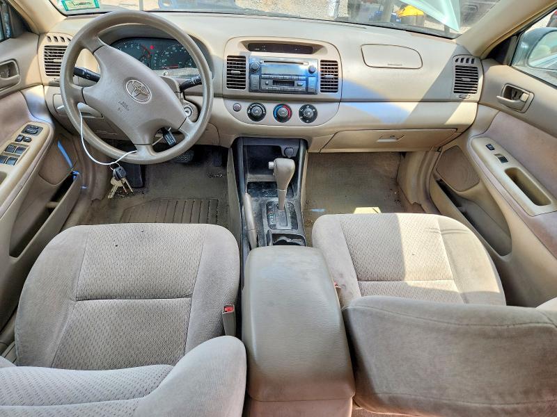 2002 TOYOTA CAMRY LE — Фото 8 из 12