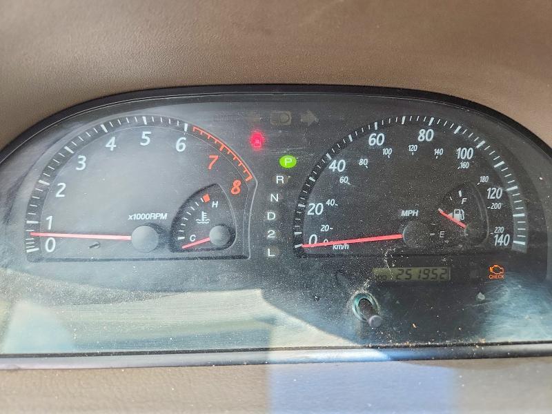 2002 TOYOTA CAMRY LE — Фото 9 из 12