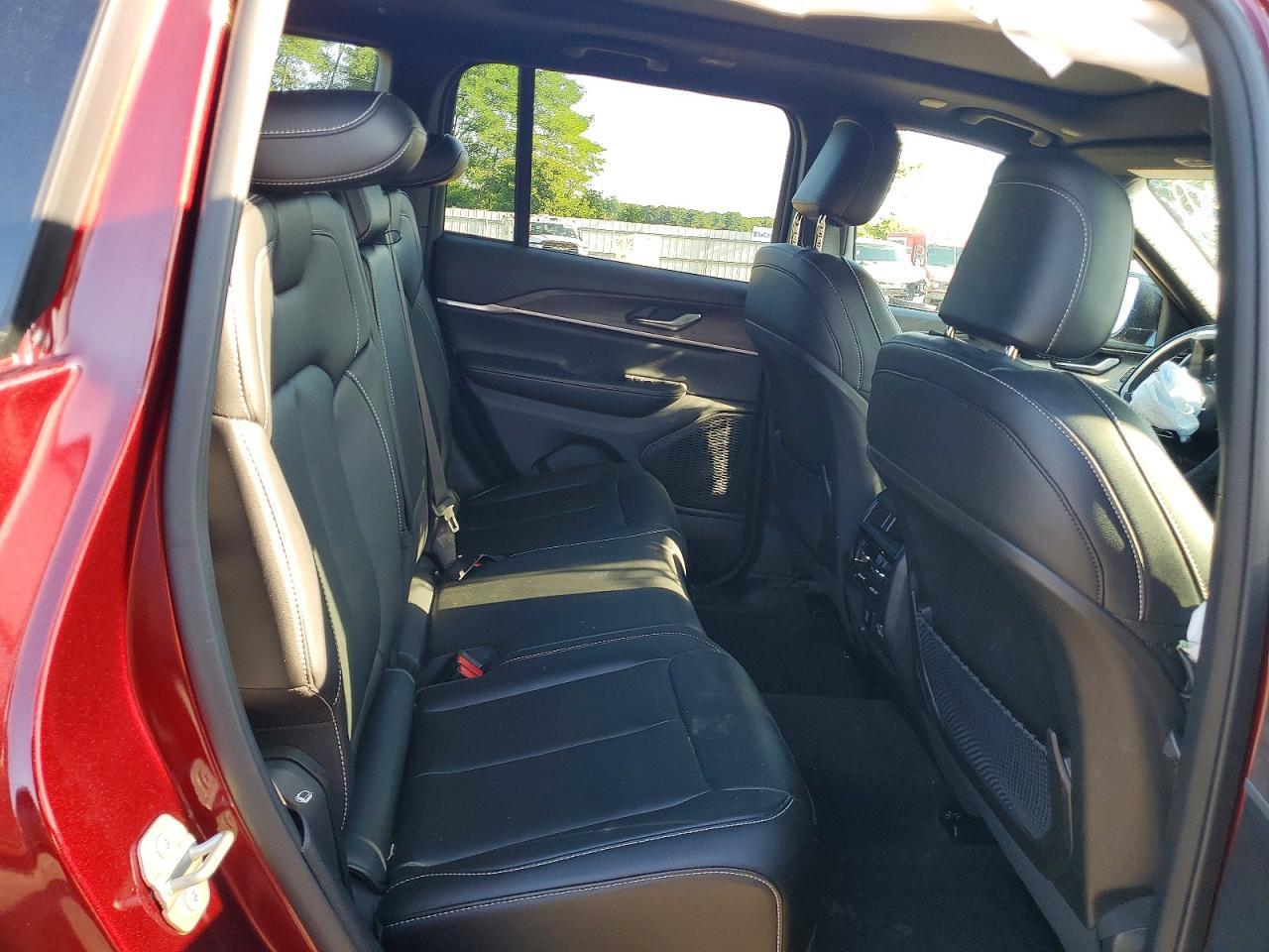 2024 JEEP GRAND CHEROKEE LIMITED — Фото 11 из 13