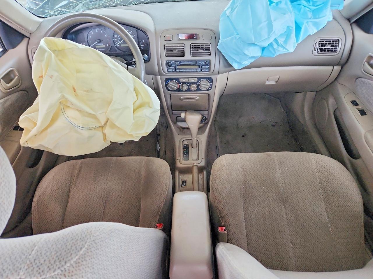 2002 TOYOTA COROLLA LE — Фото 8 из 12