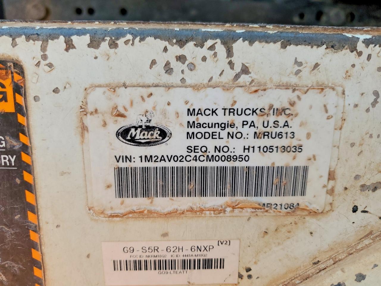 2012 MACK MRU613 REFUSE TRUCK — Фото 11 из 13