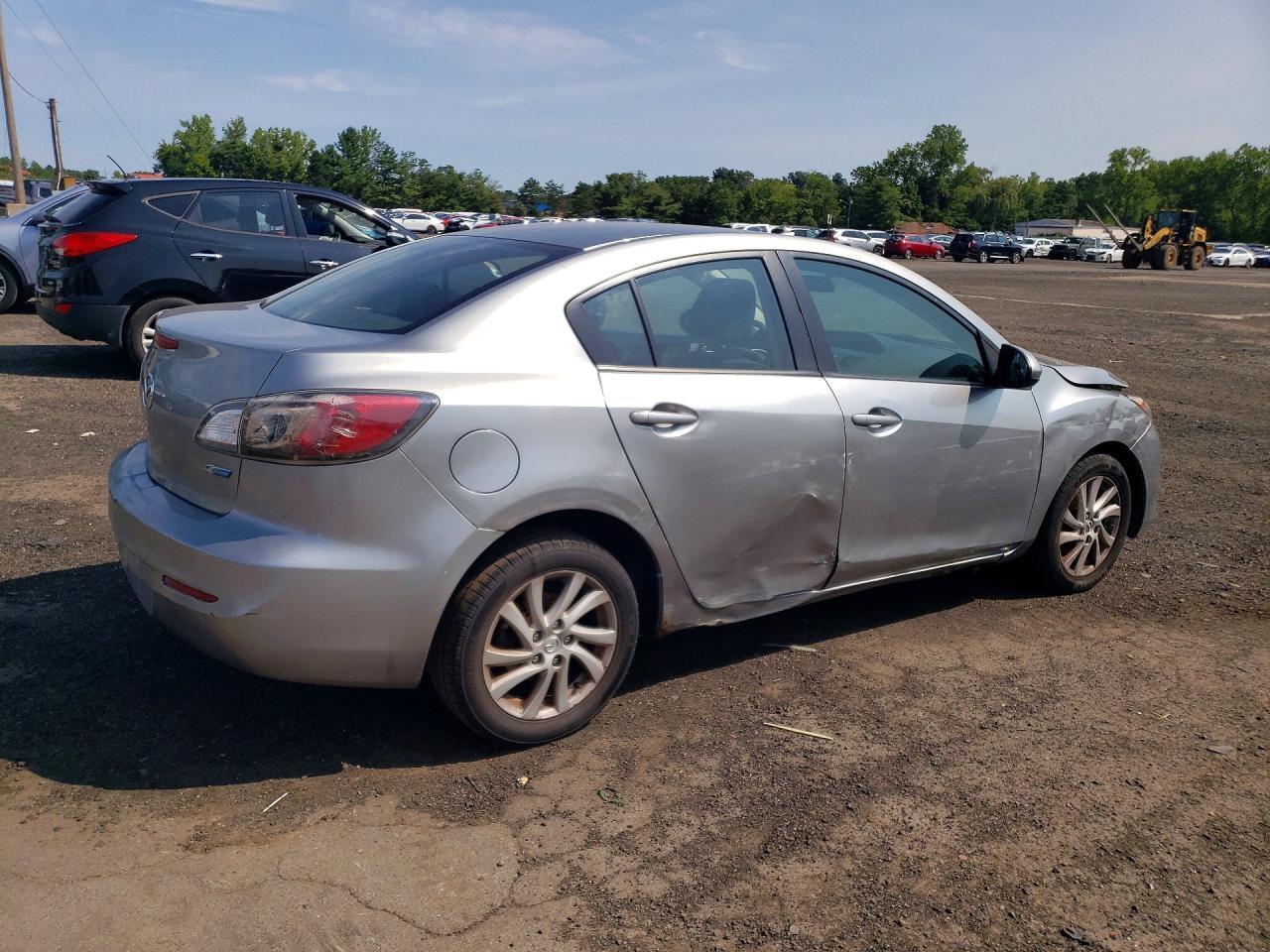 2012 MAZDA 3 I — Фото 3 из 12