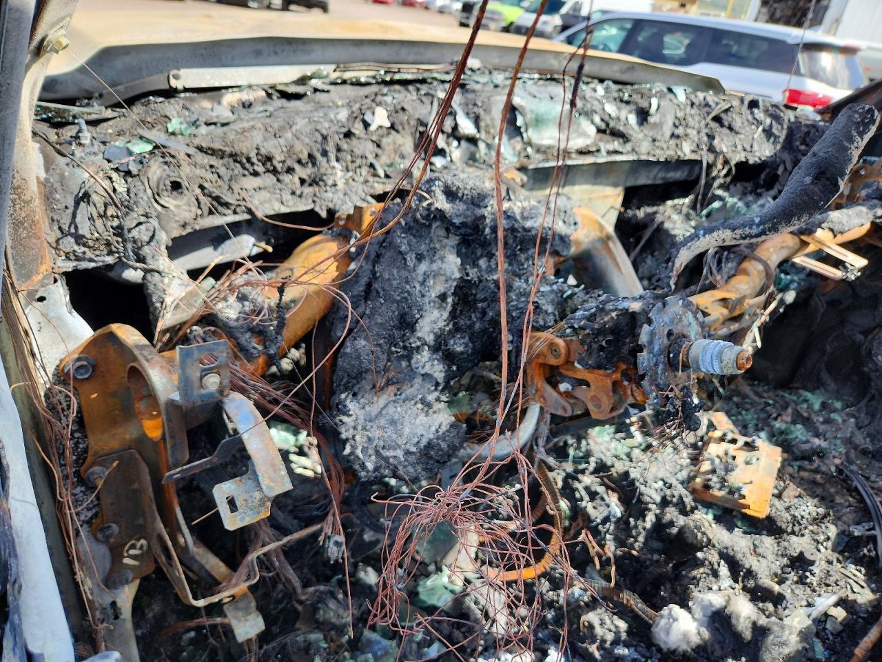 1GT12RE89GF212873 2016 GMC SIERRA photo no. 9