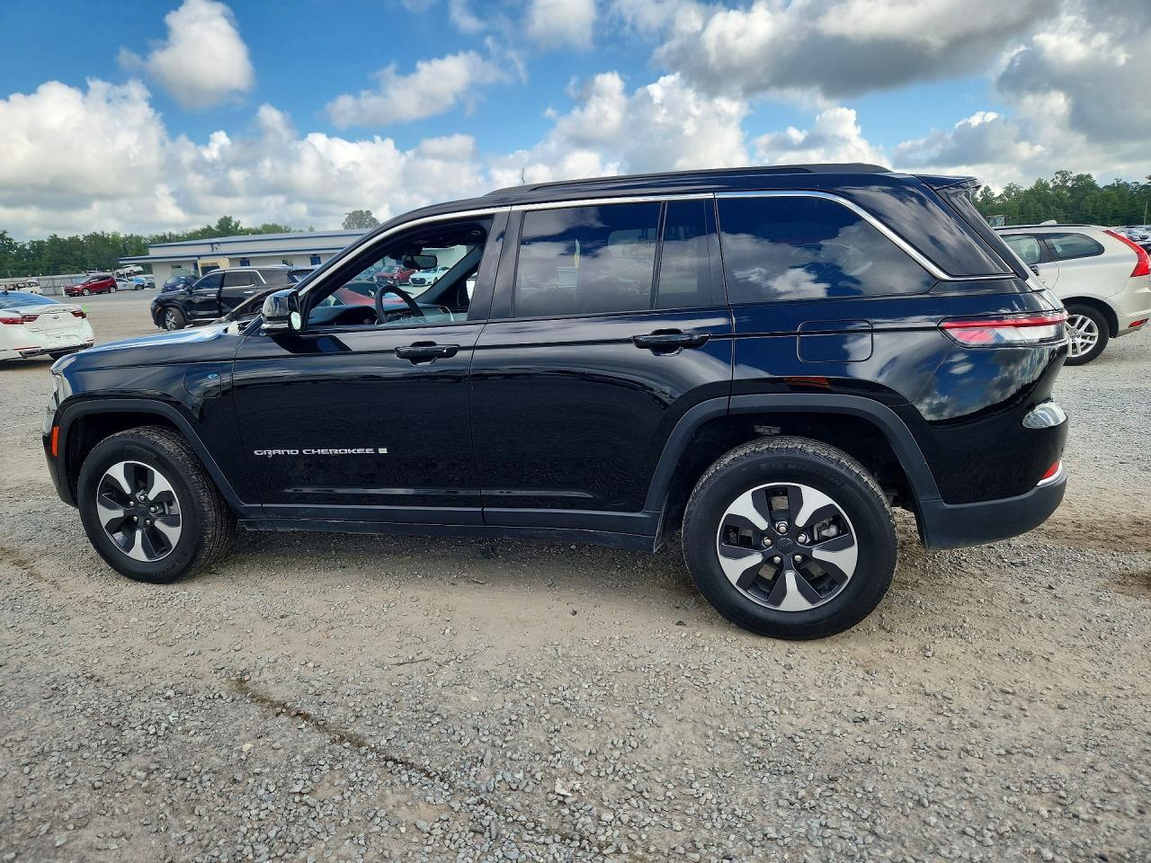 2024 JEEP GRAND CHEROKEE LIMITED 4XE — Фото 2 из 13