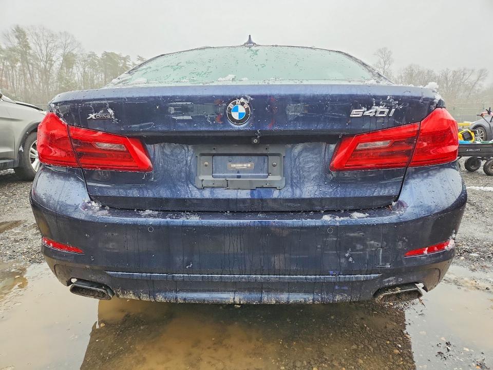 2017 BMW 540 XI — Фото 6 из 12