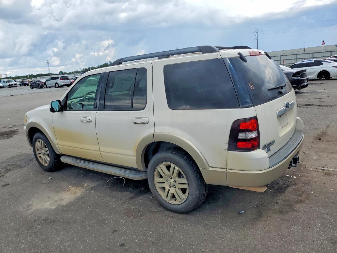 2009 FORD EXPLORER EDDIE BAUER — Фото 2 из 13