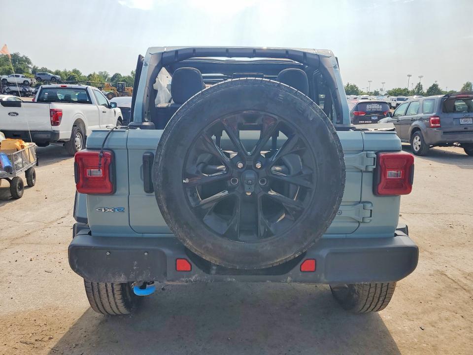 2024 JEEP WRANGLER SAHARA 4XE — Фото 6 из 12