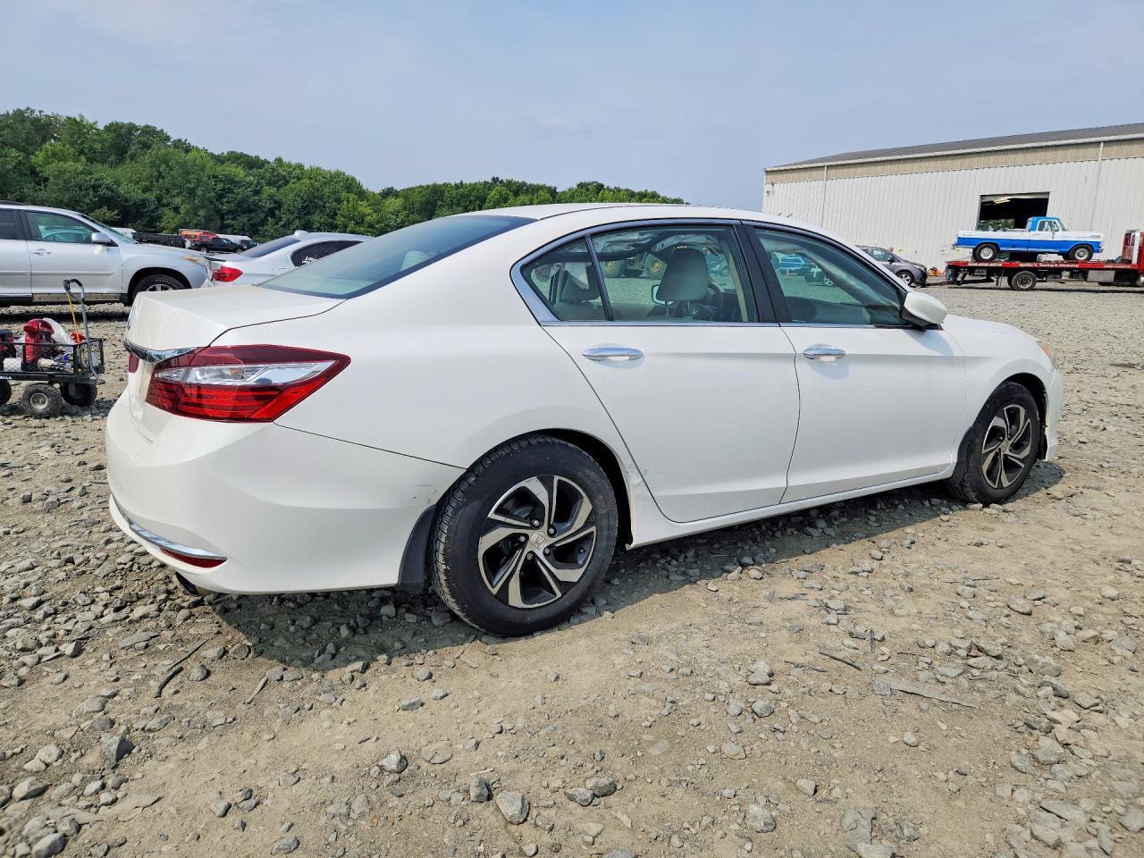 2016 HONDA ACCORD LX — Фото 3 из 12