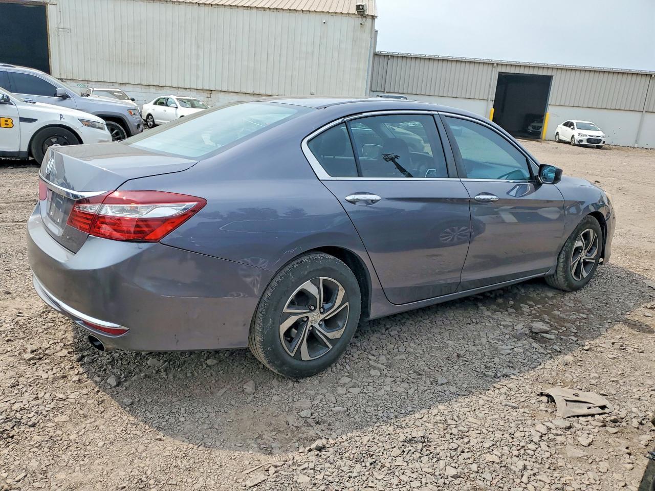 2016 HONDA ACCORD LX — Фото 3 из 12