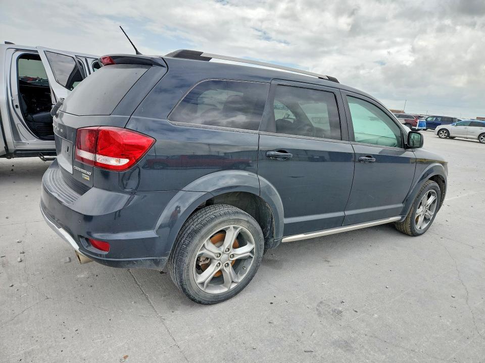2017 DODGE JOURNEY CROSSROAD — Фото 3 из 13