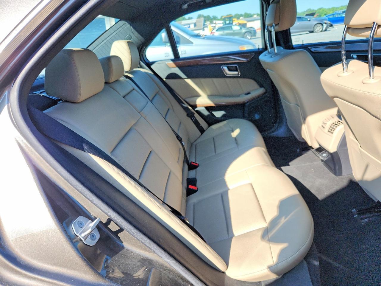 2012 MERCEDES-BENZ E 350 4MATIC — Фото 10 из 12