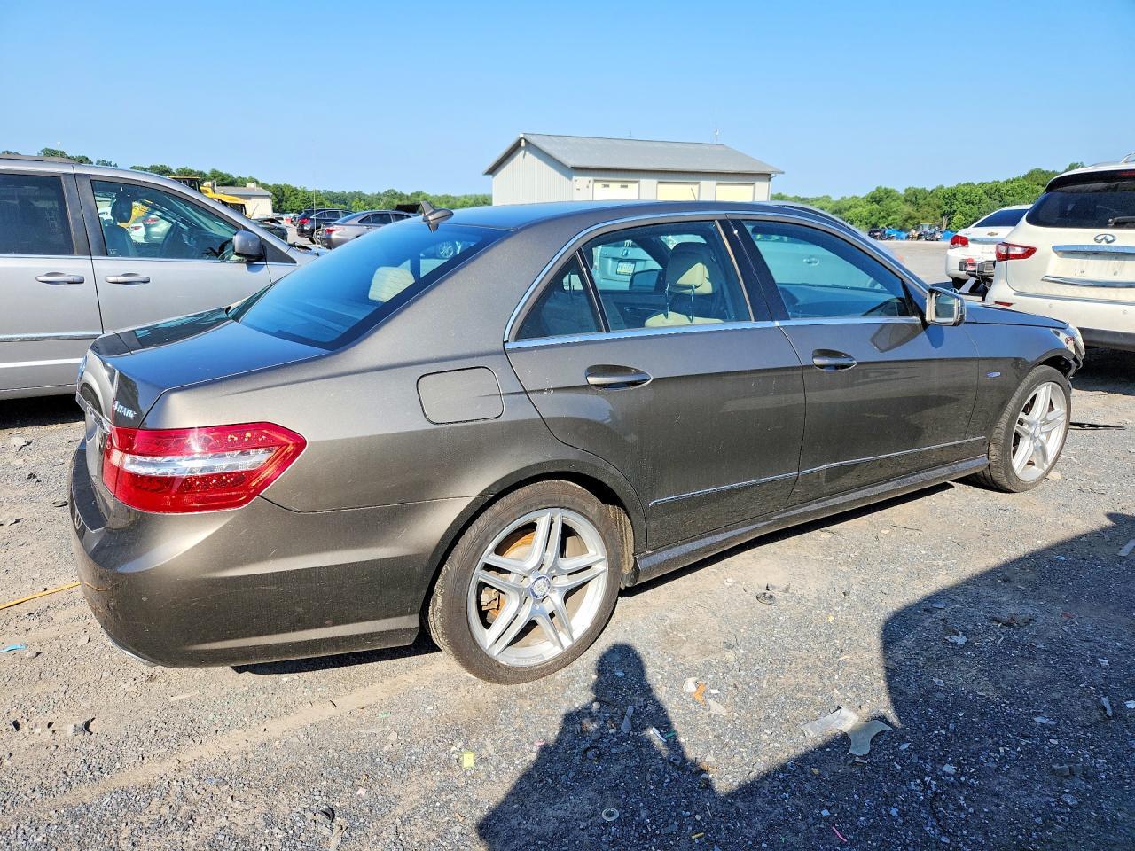 2012 MERCEDES-BENZ E 350 4MATIC — Фото 3 из 12