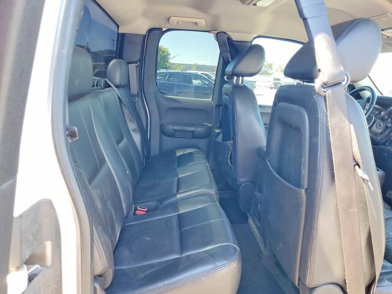 2009 GMC SIERRA C3500 SLE — Фото 10 из 12