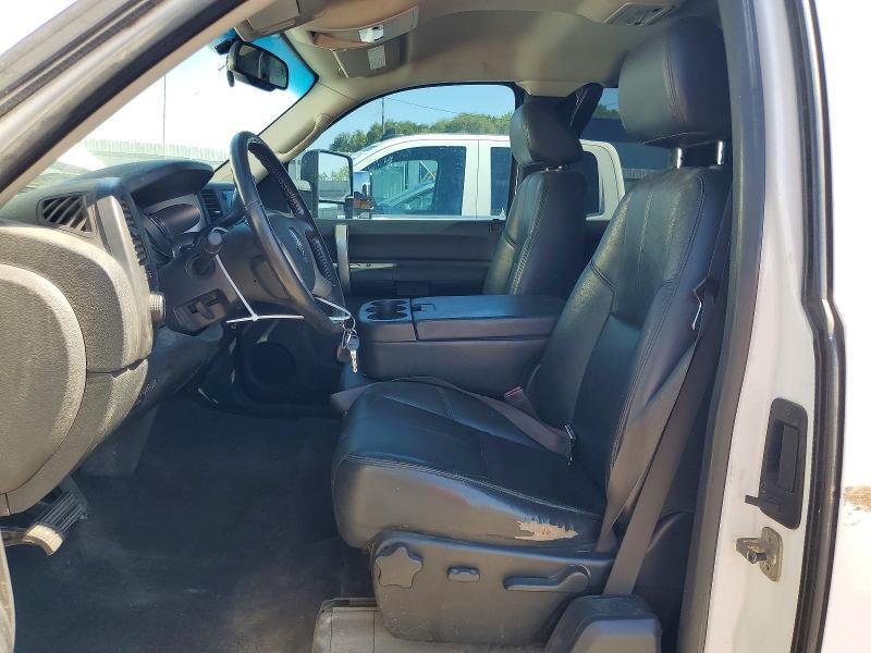 2009 GMC SIERRA C3500 SLE — Фото 7 из 12