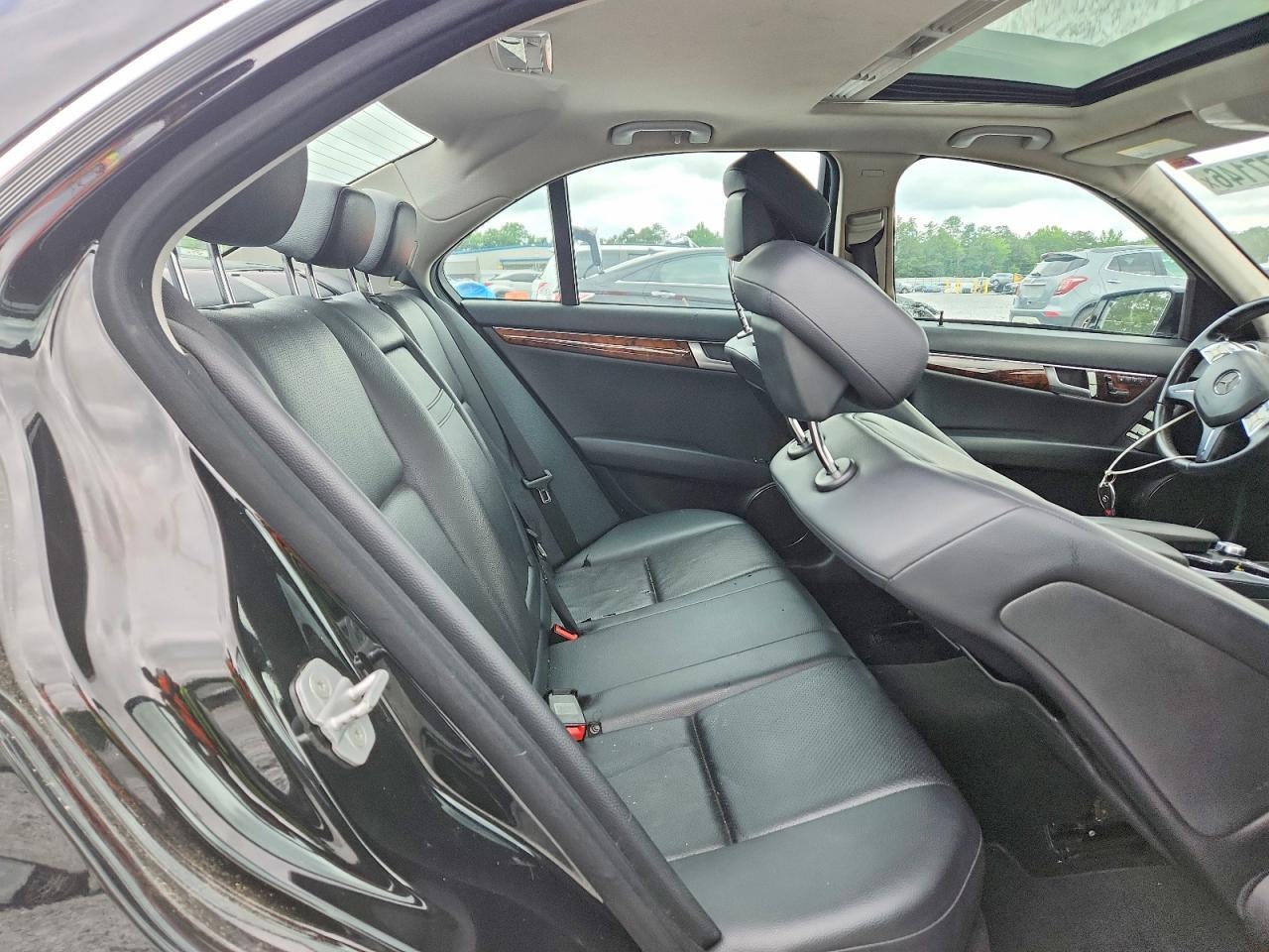 2012 MERCEDES-BENZ C 300 4MATIC — Фото 10 из 12