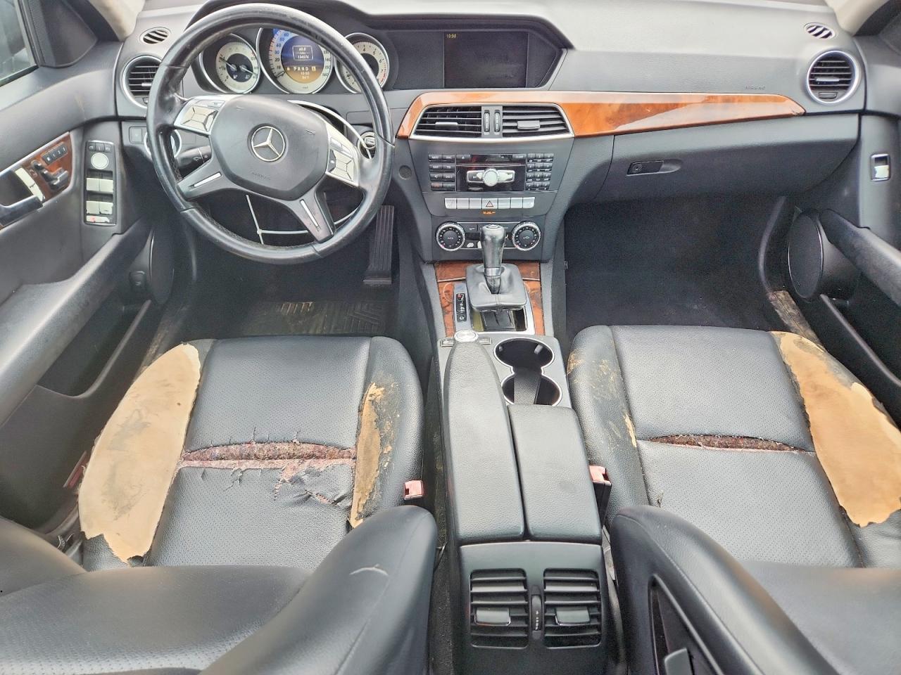 2012 MERCEDES-BENZ C 300 4MATIC — Фото 8 из 12