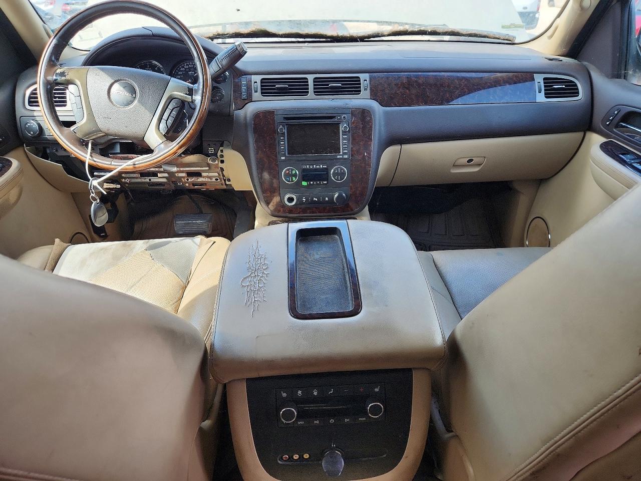 2009 GMC YUKON DENALI — Фото 8 из 13
