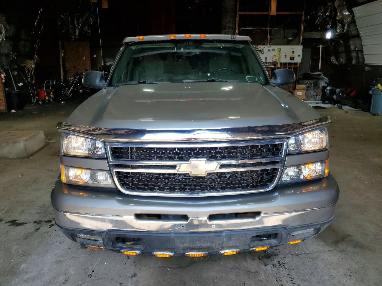 2006 CHEVROLET SILVERADO K1500 — Фото 5 из 12