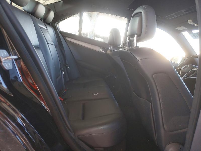 2012 MERCEDES-BENZ C 250 — Фото 10 из 12