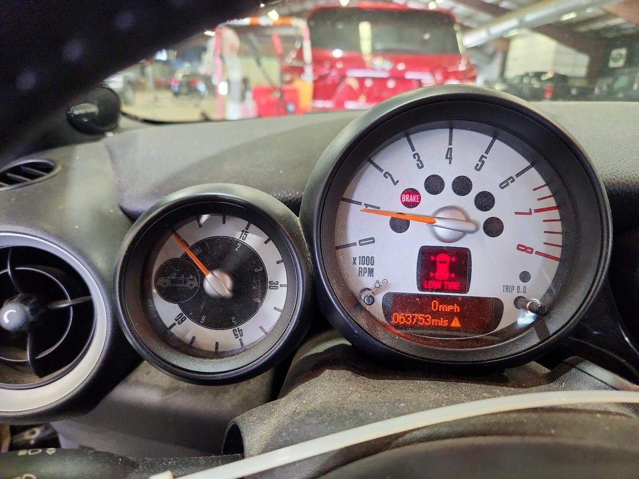 2012 MINI COOPER — Фото 9 из 12