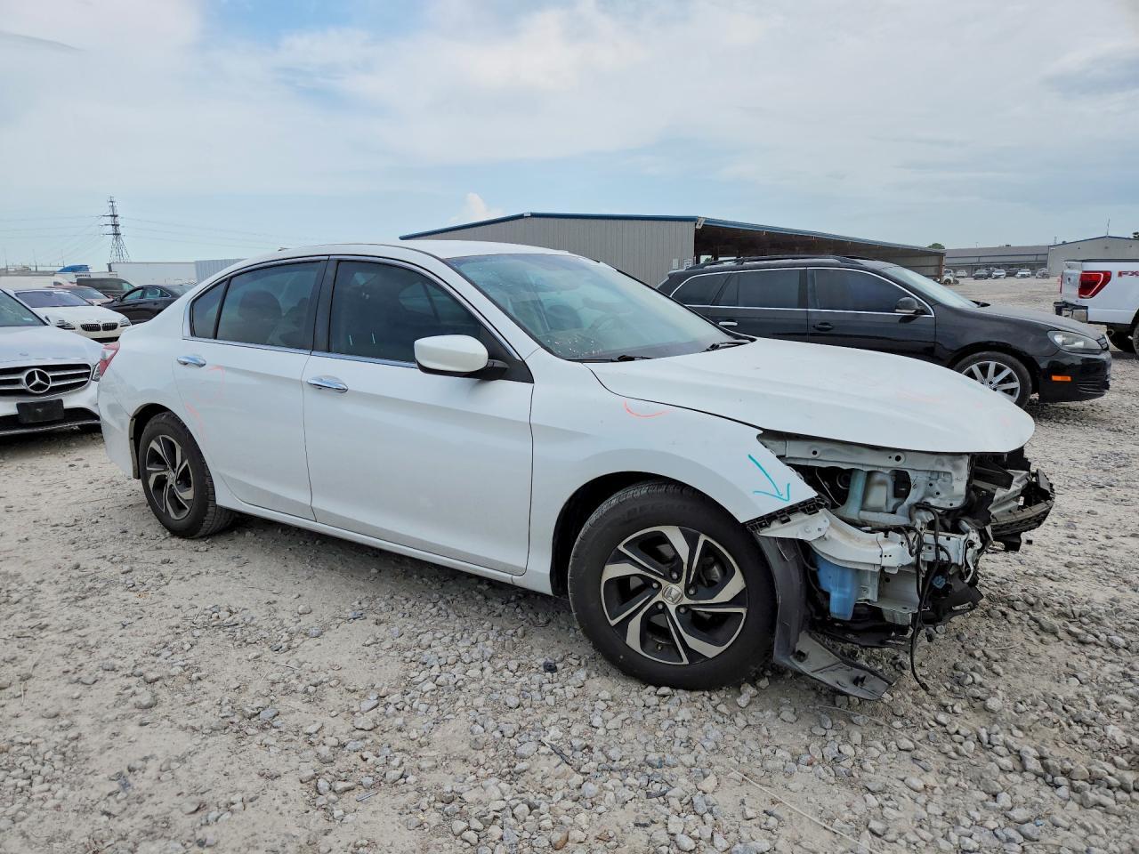 2016 HONDA ACCORD LX — Фото 4 из 13
