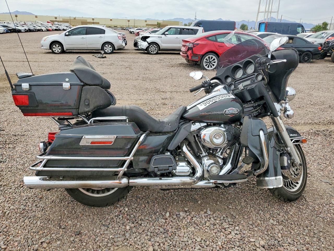 2009 HARLEY-DAVIDSON FLHTCU 1HD1FC4179Y619683