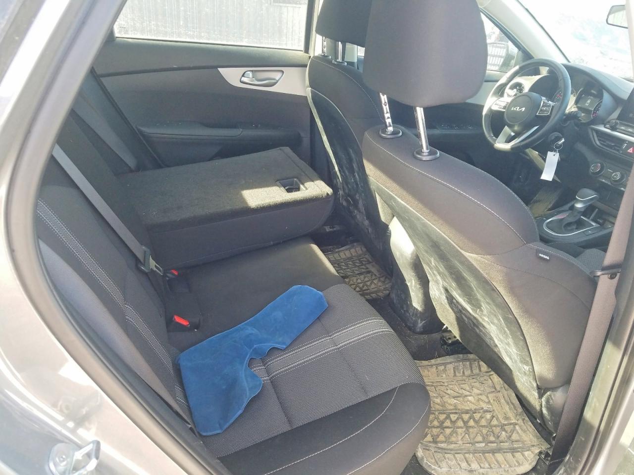 2024 KIA FORTE LX — Фото 10 из 12