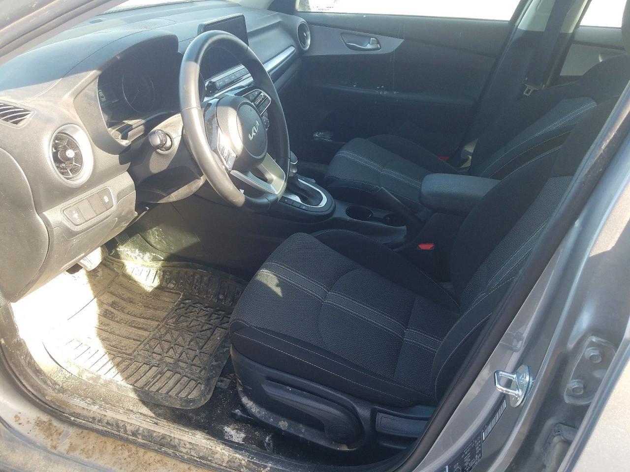 2024 KIA FORTE LX — Фото 7 из 12