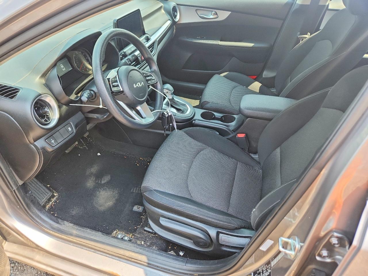 2024 KIA FORTE LXS — Фото 7 из 13