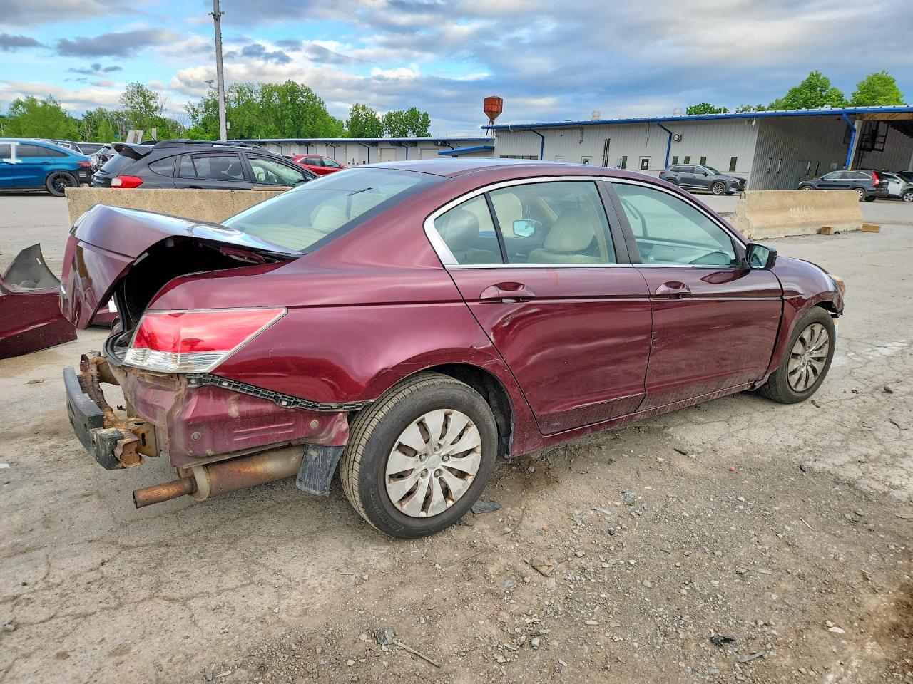 2009 HONDA ACCORD LX — Фото 3 из 13