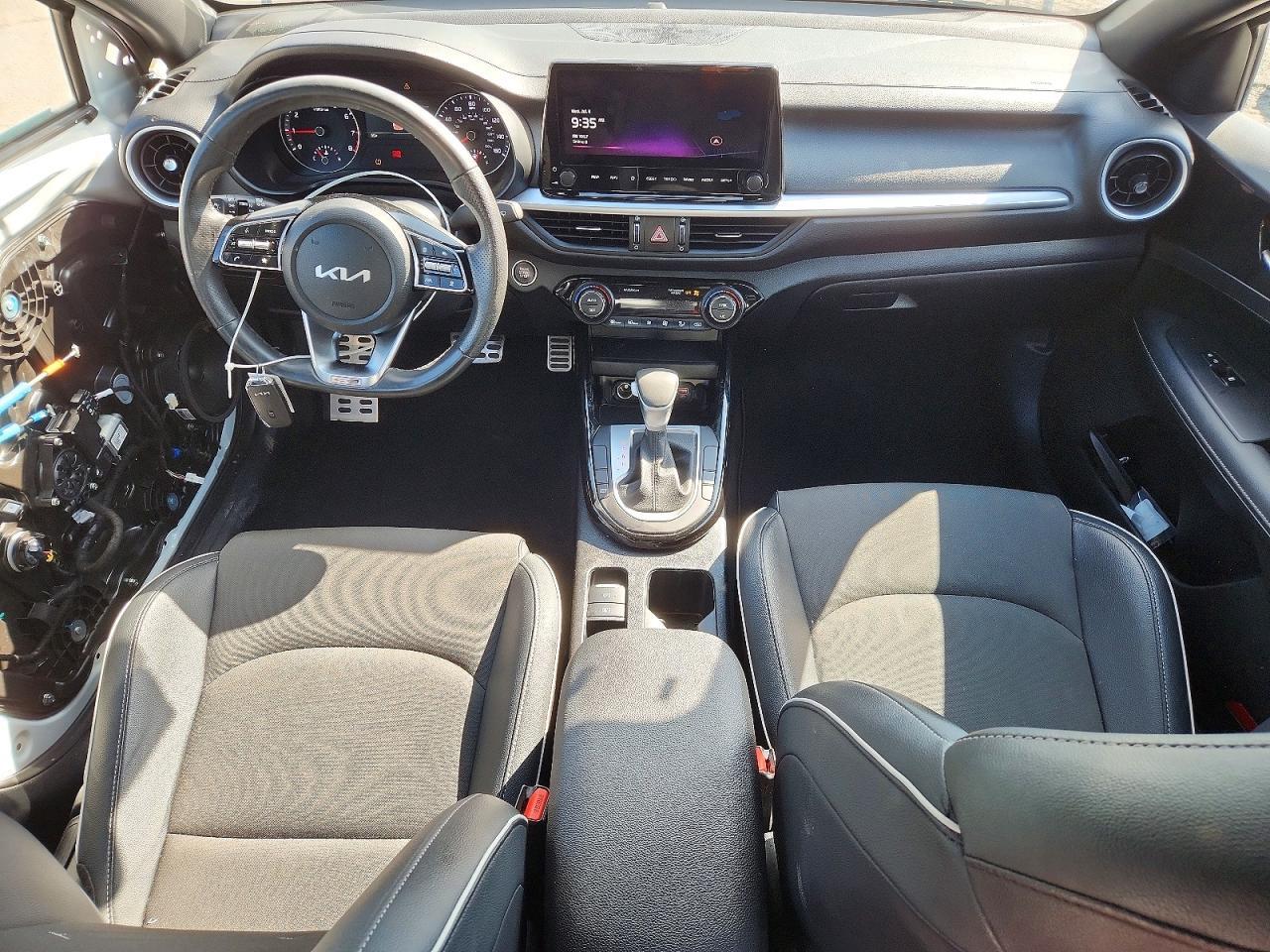 2024 KIA FORTE GT LINE — Фото 8 из 13