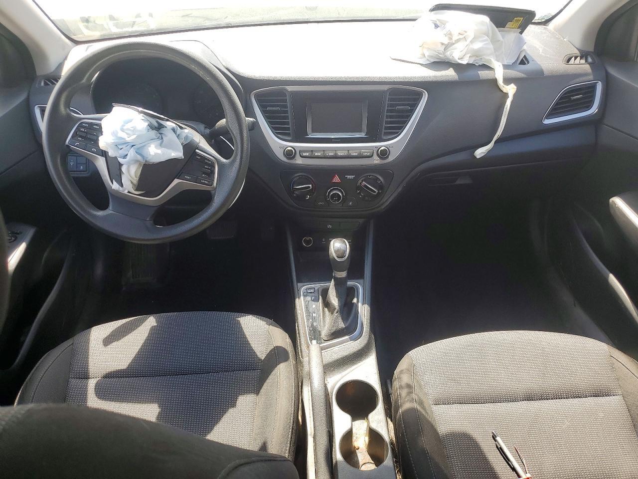 2020 HYUNDAI ACCENT SE — Фото 8 из 12