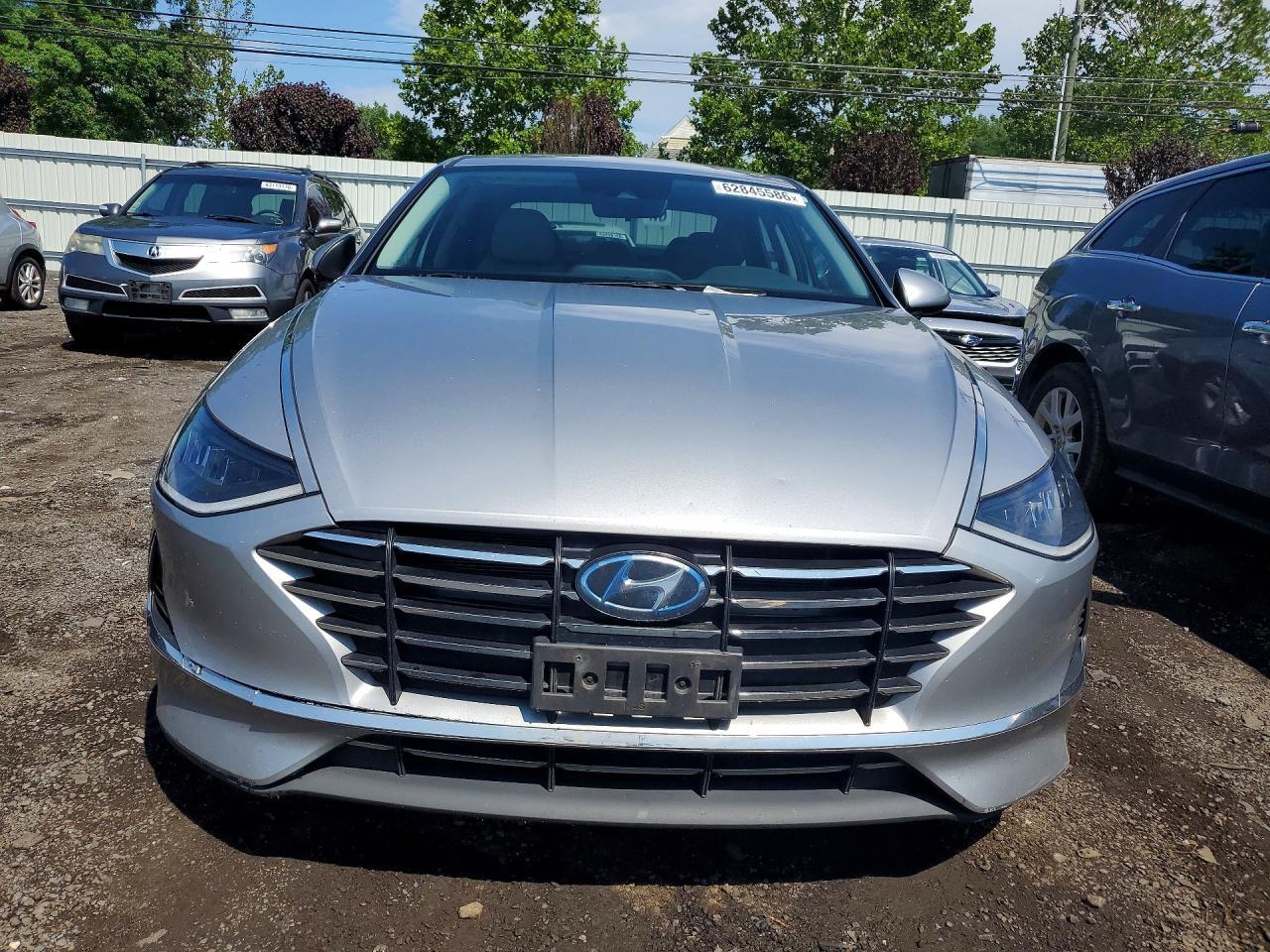2020 HYUNDAI SONATA SE — Фото 5 из 12