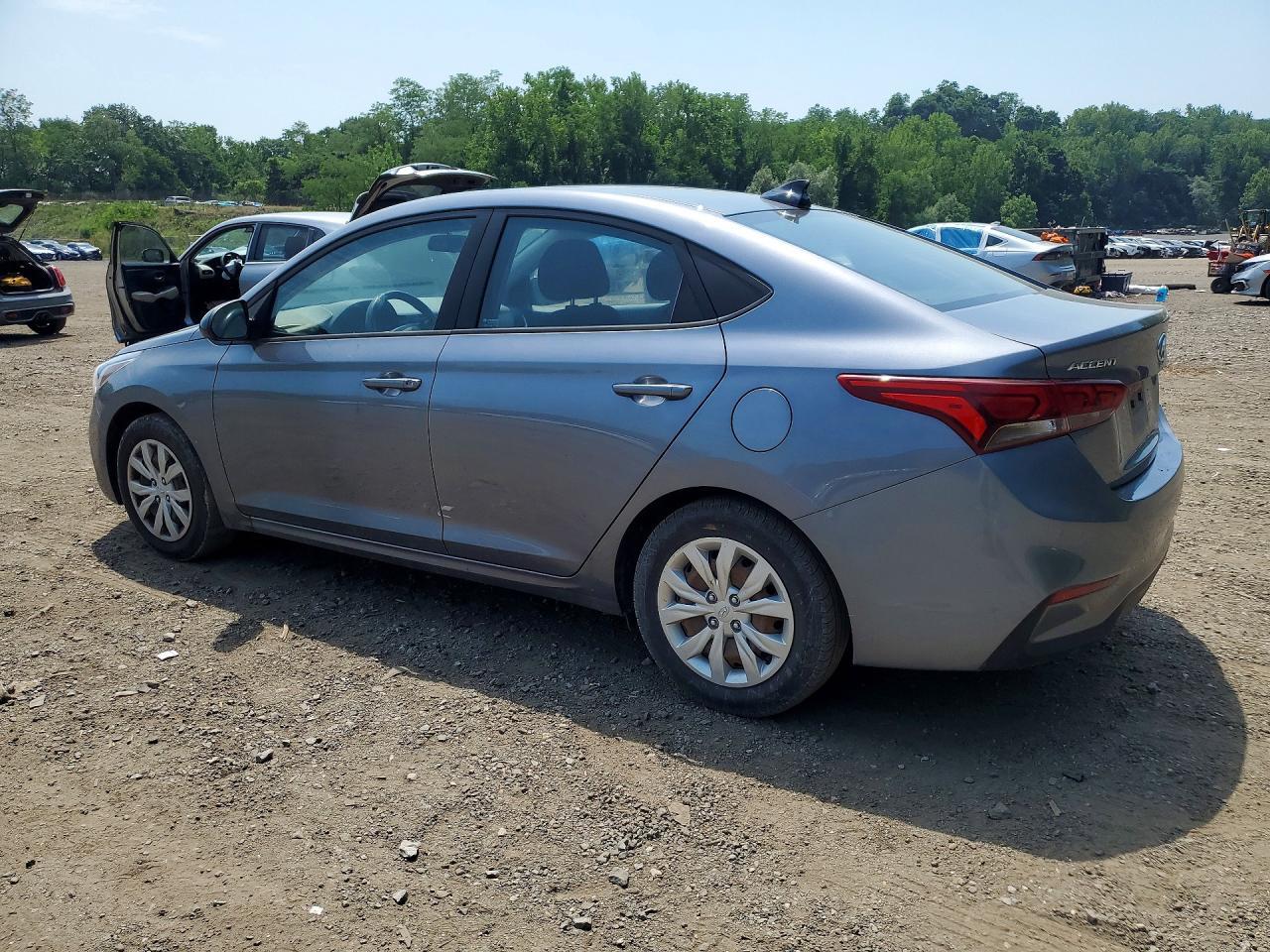 2020 HYUNDAI ACCENT SE — Фото 2 из 12