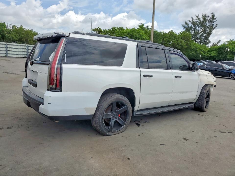 2016 CADILLAC ESCALADE ESV LUXURY — Фото 3 из 14