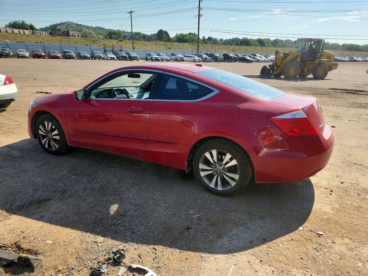 1HGCS12829A015818 2009 HONDA ACCORD photo no. 2